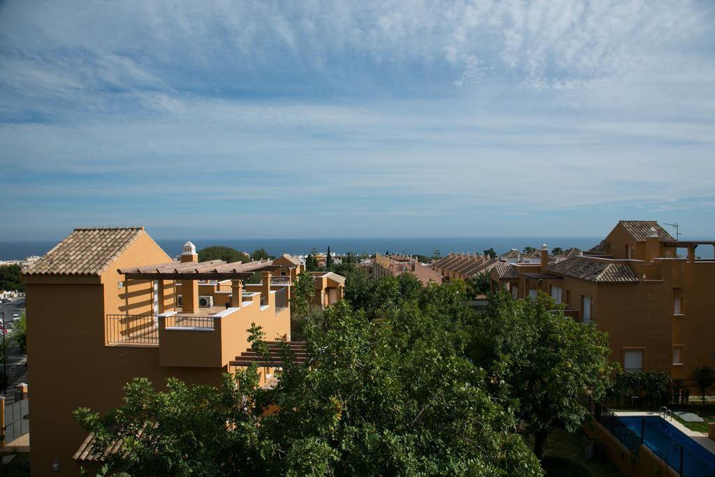 Altos De